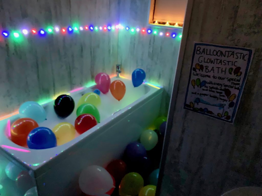 Balloon And Glow Themed Bath