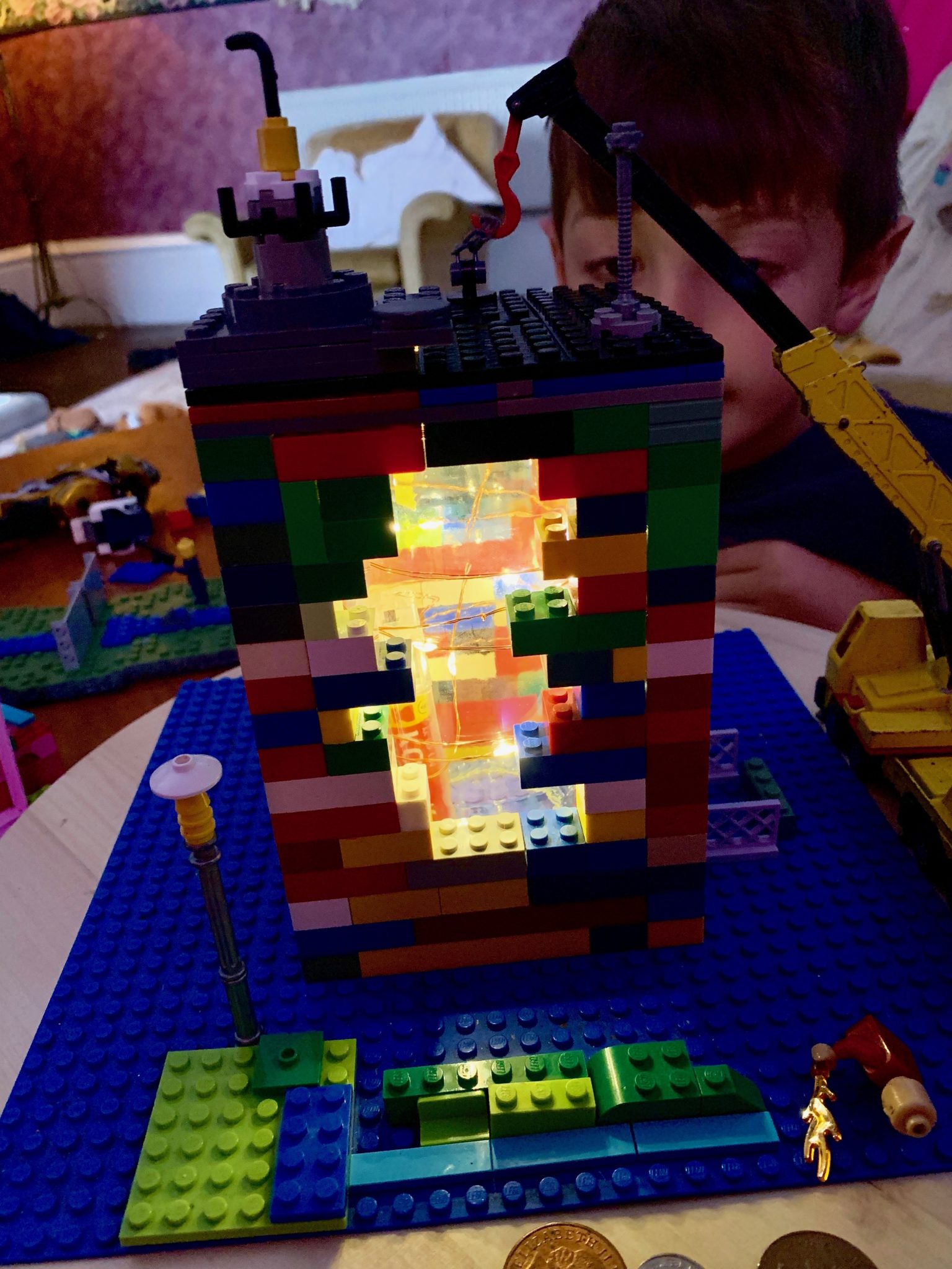 Light-up LEGO Money Bank